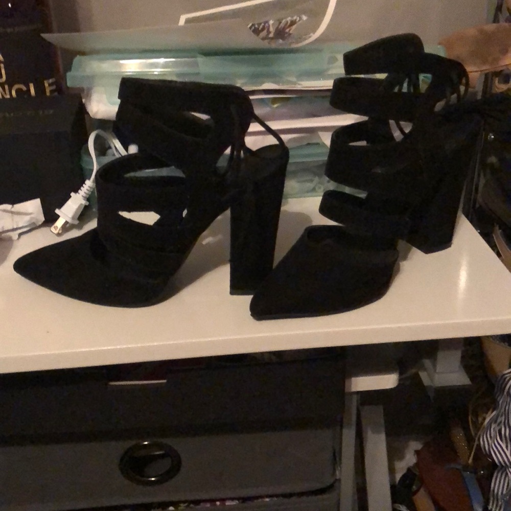 Guess heels
